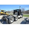 2013 Kenworth T800 SemiTractor Truck